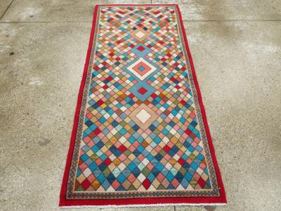 VINTAGE PERSIAN MAHAL RUG
