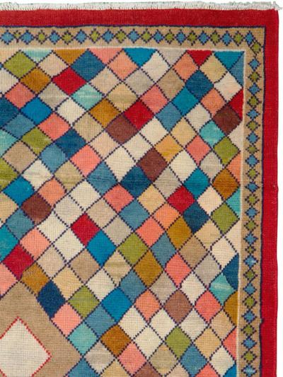 VINTAGE PERSIAN MAHAL RUG