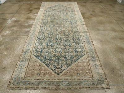 VINTAGE PERSIAN MALAYER LONG GALLERY CARPET