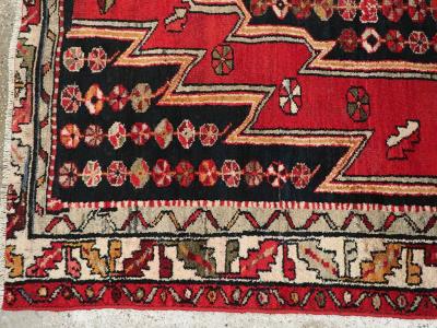 VINTAGE PERSIAN MAZLAGAN ACCENT RUG