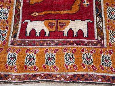 VINTAGE PERSIAN PICTORIAL GABBEH RUG