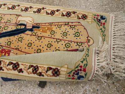 VINTAGE PERSIAN PICTORIAL KASHAN RUG