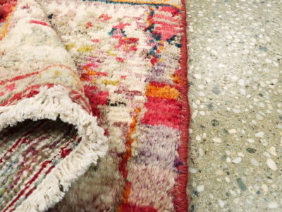 VINTAGE PERSIAN SHIRAZ TRIBAL THROW RUG