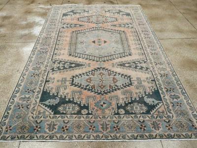 VINTAGE PERSIAN VEECE CARPET