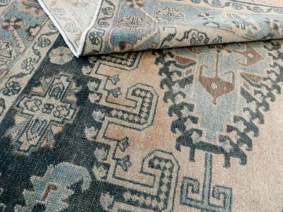 VINTAGE PERSIAN VEECE CARPET