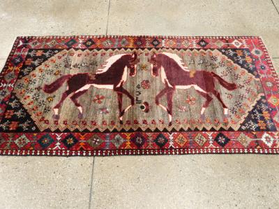 VINTAGE QASHQAI PICTORIAL RUG