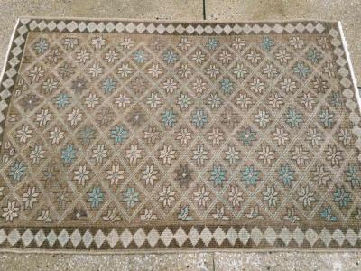 VINTAGE TABRIZ RUG