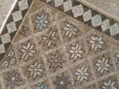 VINTAGE TABRIZ RUG