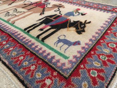 VINTAGE TURKISH ANATOLIAN PICTORIAL THROW RUG