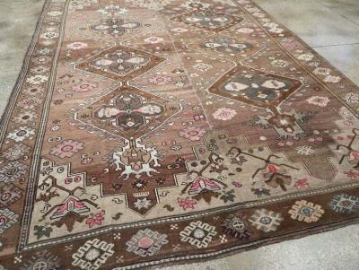 VINTAGE TURKISH ANATOLIAN TRIBAL ROOM SIZE CARPET