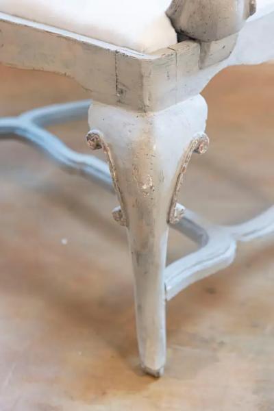 Venetian 1810s Rococo Style Painted Wood Armchair with Parcel Gilt Accents