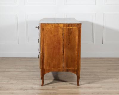 Venetian Louis XVI Chest of Drawers in Walnut 18th Century