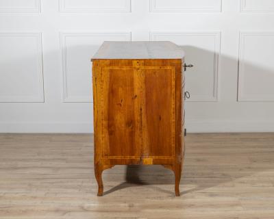 Venetian Louis XVI Chest of Drawers in Walnut 18th Century