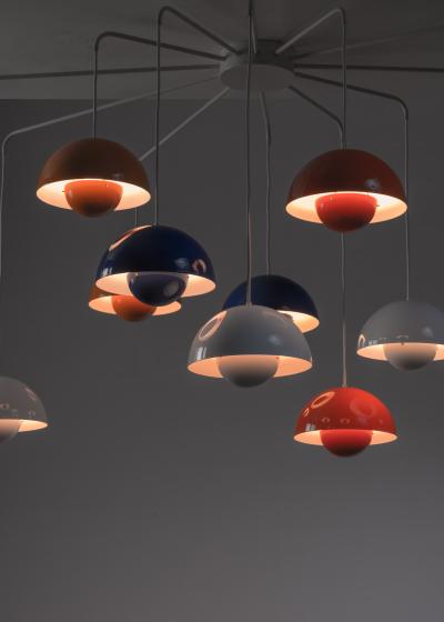 Verner Panton Verner Panton chandelier with 12 flowerpot lamps
