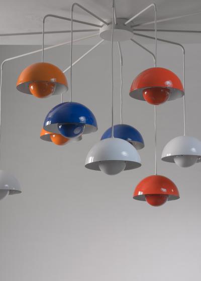Verner Panton Verner Panton chandelier with 12 flowerpot lamps