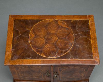 Very Rare William and Mary Oyster Veneered Small Table Cabinet