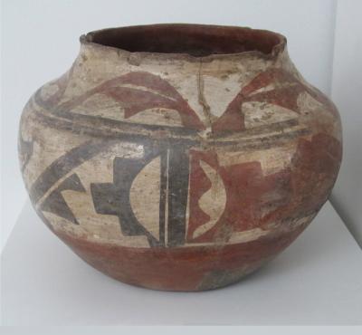 Very early Zia pictorial polychrime jar