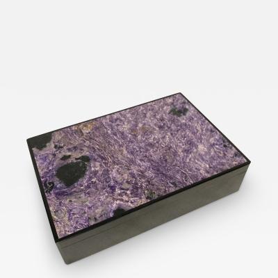 Very nice boxe in Semi precious stone