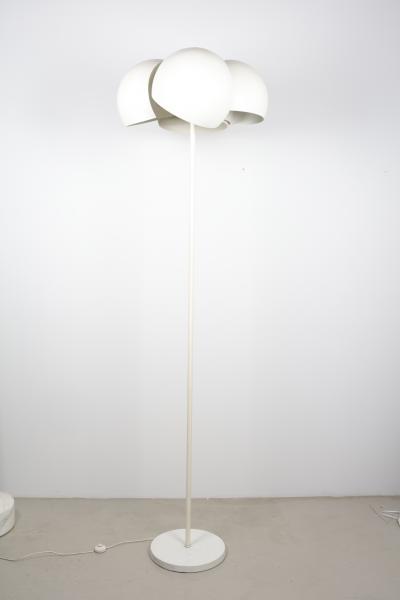 Vico Magistretti Giunone Adjustable Floor Lamp Designed by Vico Magistretti for Artemide Italy