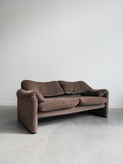 Vico Magistretti Maralunga 2 Seater Sofa by Vico Magistretti for Cassina
