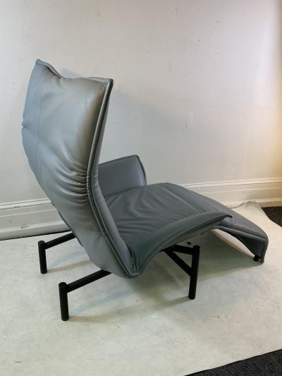 Vico Magistretti PAIR OF VERANDA LOUNGE CHAIRS DESIGNED BY VICO MAGISTRETTI