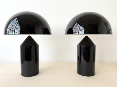 Vico Magistretti Pair of Oluce Atollo Medium Table Lamps in black metal by Vico Magistretti