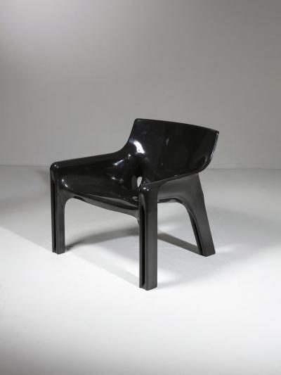 Vico Magistretti Pair of Vicario Chairs and Arcadia Table by Vico Magistretti for Artemide