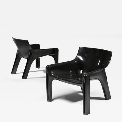 Vico Magistretti Pair of Vicario Chairs and Arcadia Table by Vico Magistretti for Artemide