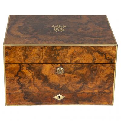 Victorian Burl Walnut Gentlemans Dressing Box