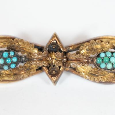 Victorian Hourglass Form 14 Karat Gold Filigreed Brooch with Inlaid Turquoise