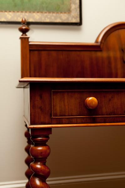 Victorian Small Server