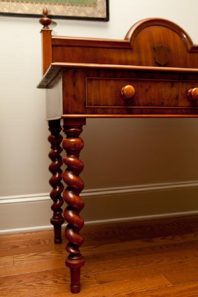 Victorian Small Server