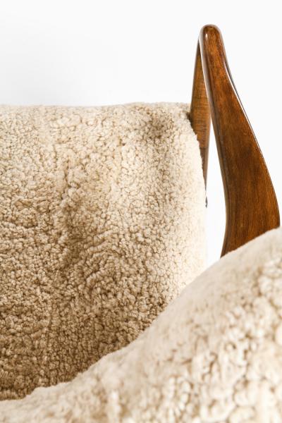 Viggo Boesen Set of 2 Easy Chairs in Beech and Sheepskin by Viggo Boesen 1930s