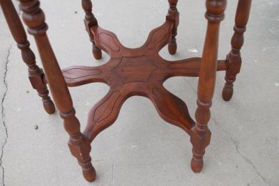 Vintage 6 Leg Scalloped Sided Table