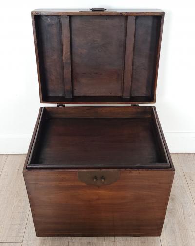 Vintage Box China circa 1970