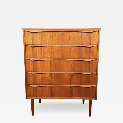 Vintage Danish Mid Century Modern Teak Chest of Drawers Dresser