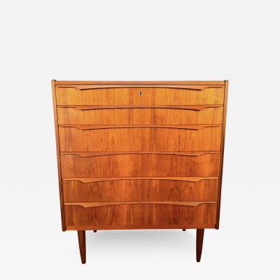 Vintage Danish Mid Century Modern Teak Chest of Drawers Dresser