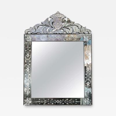 Vintage Elegant Venetian Style Crown Top Mirror