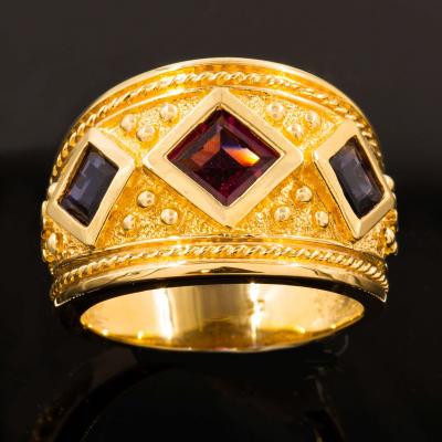 Vintage Etruscan Revival Style 14k Yellow Gold and Gemstone Ring Size 8