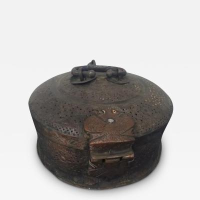 Vintage Indian Pan Daen Pierced Round Copper Tinned Box