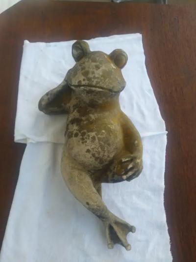 Vintage Indoor Outdoor Resin Laying Frog