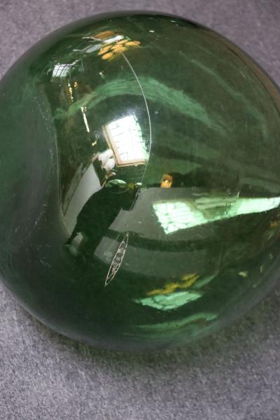 Vintage Italian Emerald Green Blown Glass Teardrop Form Demijohn Carboy