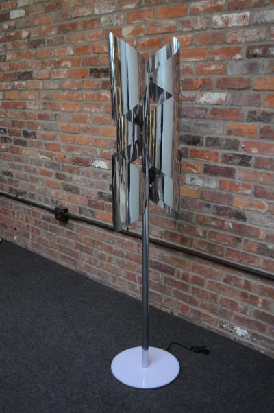 Vintage Italian Space Age Sculptural Chrome and Acrylic Floor Lamp