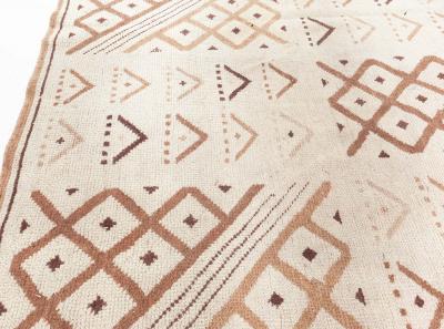 Vintage Moroccan Rug Size Adjusted 