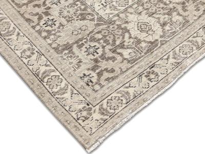 Vintage Persian Tabriz Rug 107 x 140 