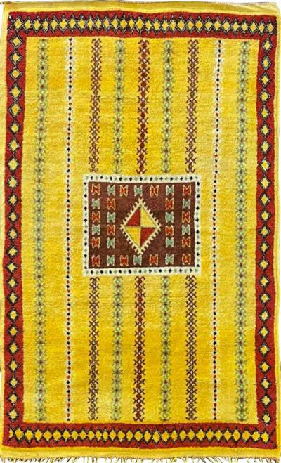 Vintage Tribal Moroccan Rug c 1960s 43 x 7