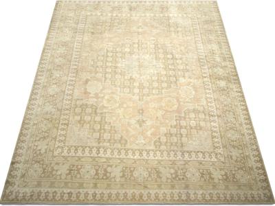 Vintage Turkish Oushak Rug 123 x 157 