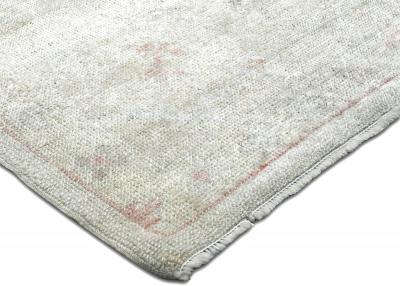 Vintage Turkish Oushak Rug 88 x 11