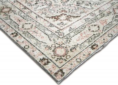 Vintage Turkish Oushak Rug 93 x 122