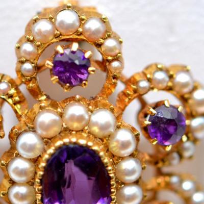 Vioctorian Amethysts Brooch with Natural Pearls 15Ct Mounting